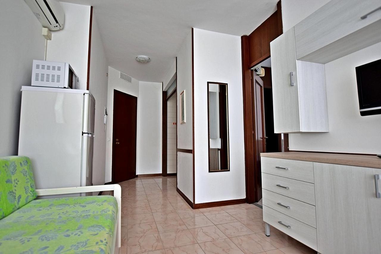 Condominio Luna 1 Lignano Sabbiadoro Ngoại thất bức ảnh