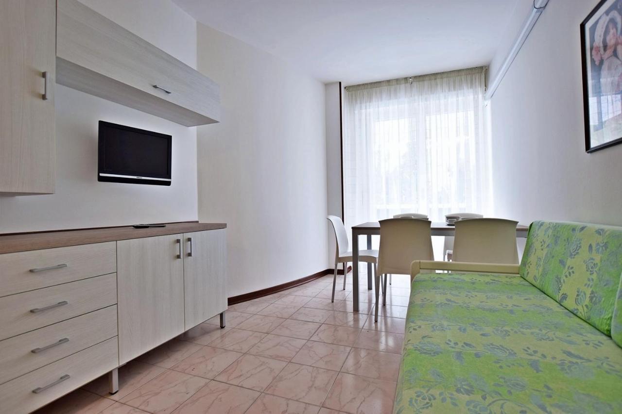 Condominio Luna 1 Lignano Sabbiadoro Ngoại thất bức ảnh