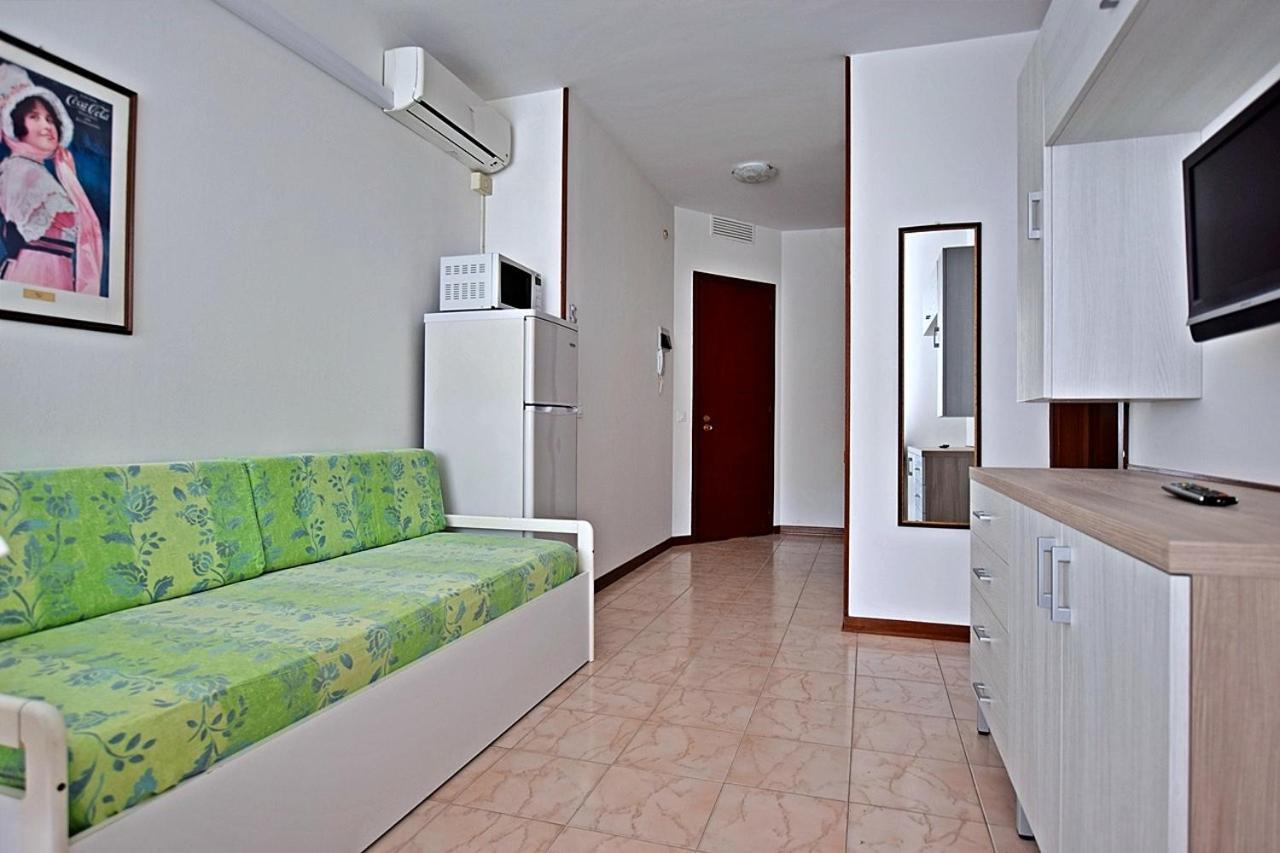 Condominio Luna 1 Lignano Sabbiadoro Ngoại thất bức ảnh
